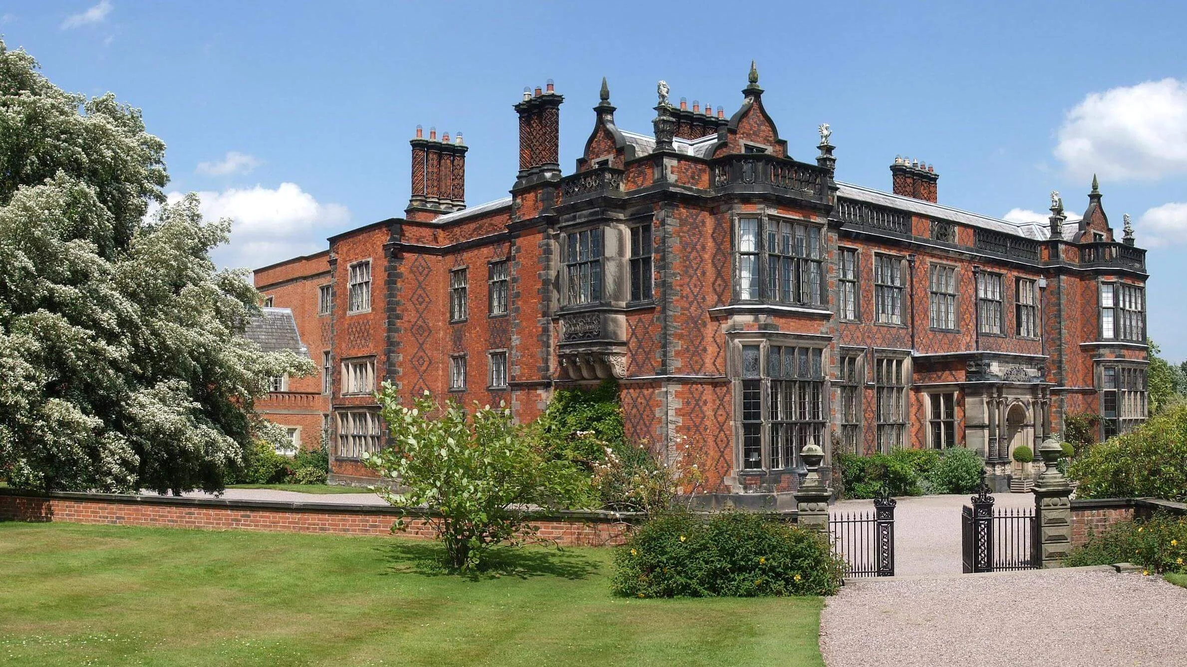 Arley Hall grounds